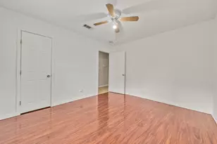 1005 W Clarence Street W, Fort Worth, TX 76117 - Photo 15