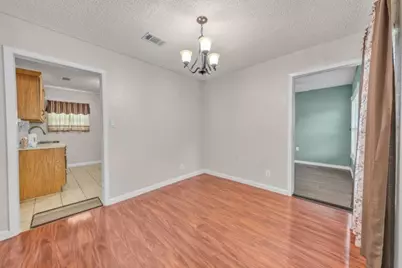 1005 Clarence Street W, Fort Worth, TX 76117 - Photo 9