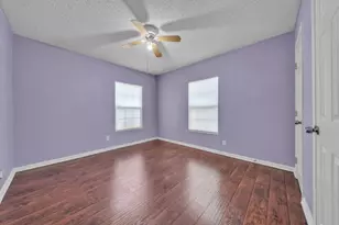 1005 W Clarence Street W, Fort Worth, TX 76117 - Photo 17