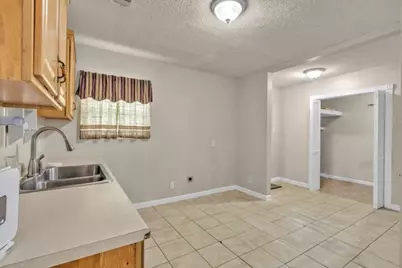 1005 W Clarence Street W, Fort Worth, TX 76117 - Photo 11