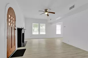 831 W Houston St, Tyler, TX 75702 - Photo 7
