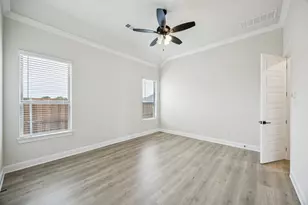 9221 Persimmon Ln, Mesquite, TX 75126 - Photo 11