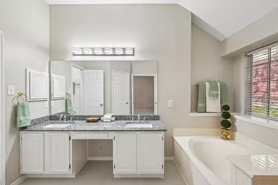3901 Rolling Hills Drive, Plano, TX 75025 - Photo 23