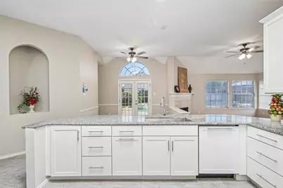 3901 Rolling Hills Drive, Plano, TX 75025 - Photo 7