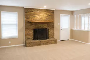 3816 Wrentham Dr, Arlington, TX 76016 - Photo 3