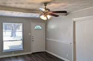 1820 Warren Ln, Fort Worth, TX 76112 - Photo 3