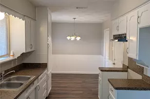 1820 Warren Ln, Fort Worth, TX 76112 - Photo 7