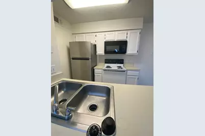 5750 Phoenix Drive #16, Dallas, TX 75231 - Photo 5