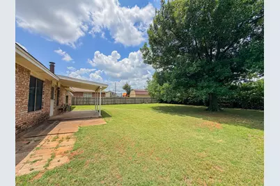 5210 Wildwood Drive, Wichita Falls, TX 76302 - Photo 27