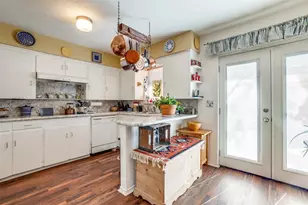 7476 Walling Ln, Dallas, TX 75231 - Photo 25
