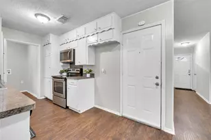 6075 Lalagray Ln, Watauga, TX 76148 - Photo 9