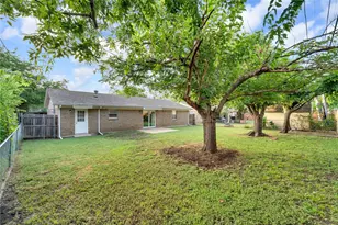 6075 Lalagray Ln, Watauga, TX 76148 - Photo 29