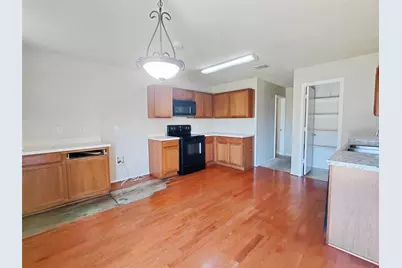 2123 W Grove Lane, Grand Prairie, TX 75052 - Photo 3