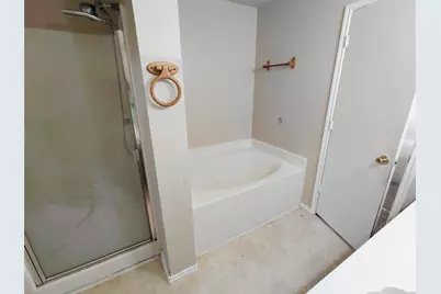 2123 W Grove Lane, Grand Prairie, TX 75052 - Photo 9