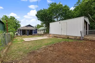 1320 W Morton St, Denison, TX 75020 - Photo 29