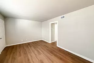 808 Blaylock Dr, Dallas, TX 75203 - Photo 5
