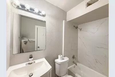 808 Blaylock Drive, Dallas, TX 75203 - Photo 17