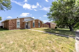 649 Eagle Dr, DeSoto, TX 75115 - Photo 3