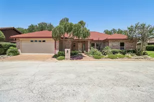 824 Havenwood Ln S, Fort Worth, TX 76112 - Photo 1