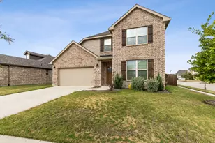1833 Meadow Trail Ln, Aubrey, TX 76227 - Photo 3