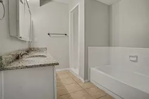 4715 Burning Springs Dr, Arlington, TX 76017 - Photo 11