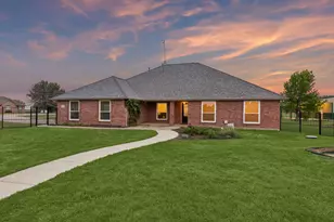 1901 Saw Tooth Ct, Haslet, TX 76052 - Photo 7