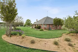 1901 Saw Tooth Ct, Haslet, TX 76052 - Photo 33