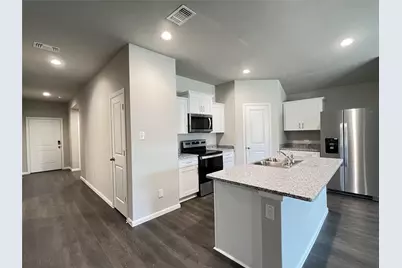 1416 Dillard Creek Drive, Fort Worth, TX 76247 - Photo 3