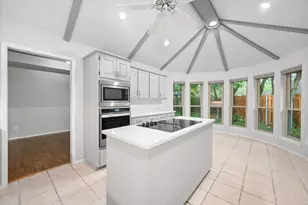2403 Oak Shadow Ct, Arlington, TX 76017 - Photo 15