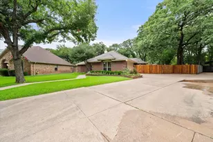 2403 Oak Shadow Ct, Arlington, TX 76017 - Photo 3