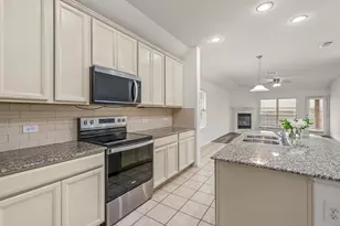 4716 Meadow Green Trail, Fort Worth, TX 76244 - Photo 9