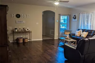2715 Britton Ave, Dallas, TX 75216 - Photo 11