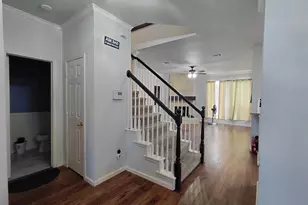 3613 Stockton Dr, Carrollton, TX 75010 - Photo 3