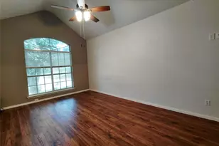 3613 Stockton Dr, Carrollton, TX 75010 - Photo 5