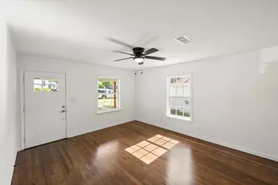 5117 Almena Road, River Oaks, TX 76114 - Photo 3