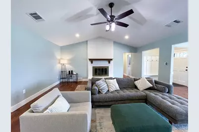 112 Overcrest Drive, Benbrook, TX 76126 - Photo 31
