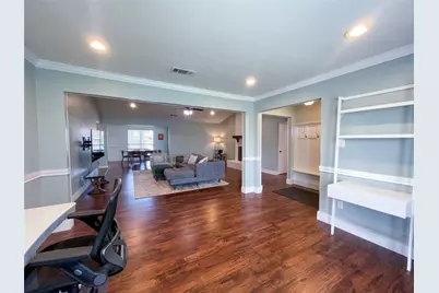 112 Overcrest Drive, Benbrook, TX 76126 - Photo 9