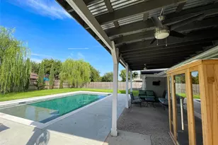 112 Overcrest Dr, Benbrook, TX 76126 - Photo 5
