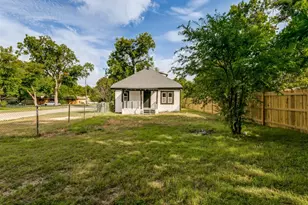 800 Euclid St, Cleburne, TX 76033 - Photo 25