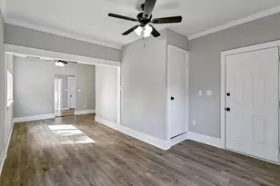 800 Euclid St, Cleburne, TX 76033 - Photo 5