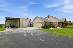 171 Ridge Top Dr, Decatur, TX 76234 - Photo 3
