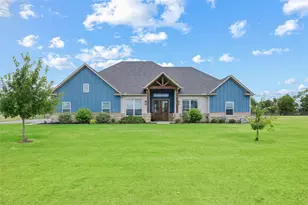 140 Clayton Xing, Springtown, TX 76082 - Photo 1
