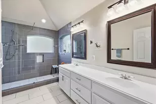 8720 Lariat Cir, Fort Worth, TX 76244 - Photo 3