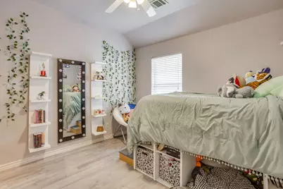 812 Valley Ridge Road, Burleson, TX 76028 - Photo 29
