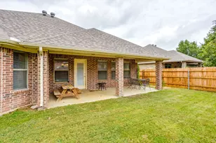 812 Valley Ridge Rd, Burleson, TX 76028 - Photo 37