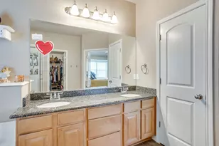 812 Valley Ridge Rd, Burleson, TX 76028 - Photo 25