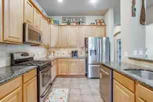 812 Valley Ridge Rd, Burleson, TX 76028 - Photo 17