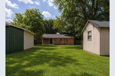 1425 Park Circle Drive, Lancaster, TX 75134 - Photo 5