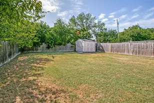 805 N Ridge Dr, White Settlement, TX 76108 - Photo 25