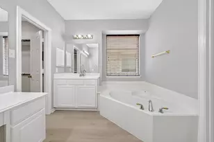 9506 Pinehurst Dr, Rowlett, TX 75089 - Photo 17